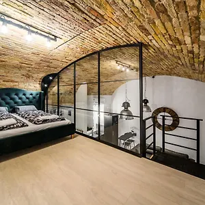 Apartment Spacious Loft In The Heart Of Downtown, Budapest